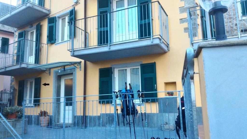 Hotel Pietra Di Mare Biassa Exterior foto