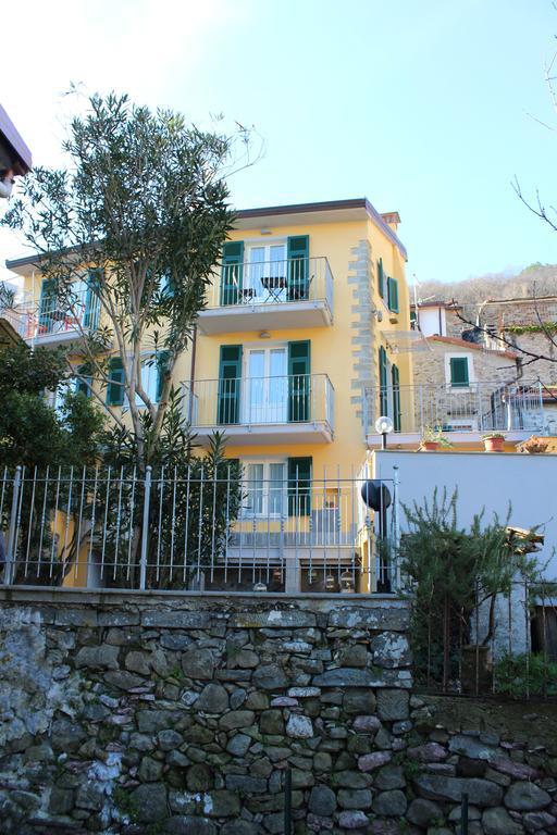 Hotel Pietra Di Mare Biassa Exterior foto
