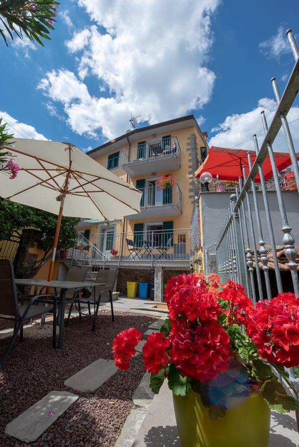 Hotel Pietra Di Mare Biassa Exterior foto
